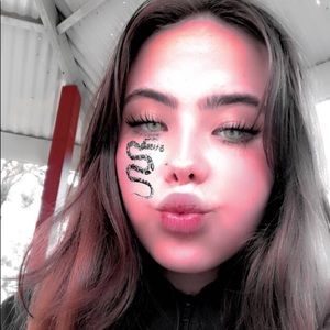 Meet your Posher, Riley